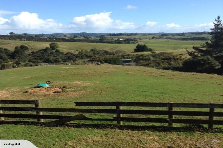 Photo of property in 54 Sunnyvale Road, Massey, Auckland, 0614