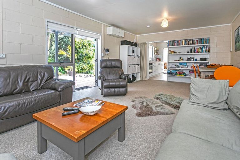Photo of property in 33 Puriri Road, Te Kouma, Coromandel, 3581