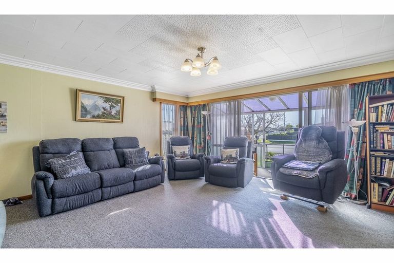 Photo of property in 126 Carvarvon Street, Glengarry, Invercargill, 9810