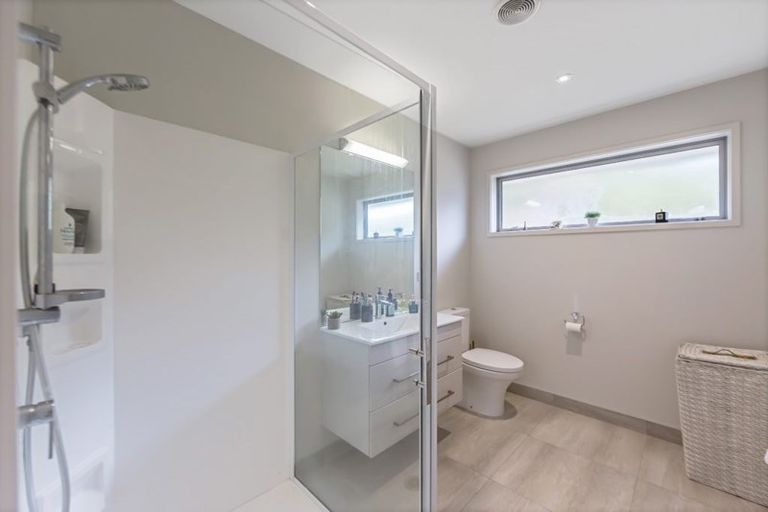 Photo of property in 31 Outlook Terrace, Silverdale, 0932