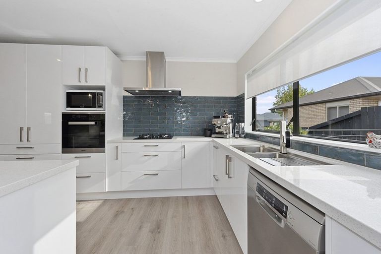 Photo of property in 20 Farringdon Avenue, Rototuna North, Hamilton, 3210