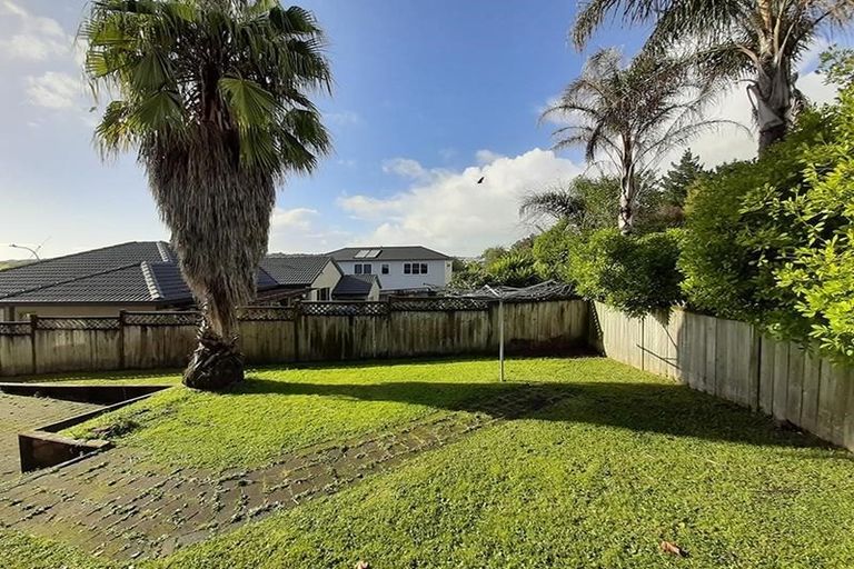Photo of property in 93 Bushlands Park Drive, Albany, Auckland, 0632