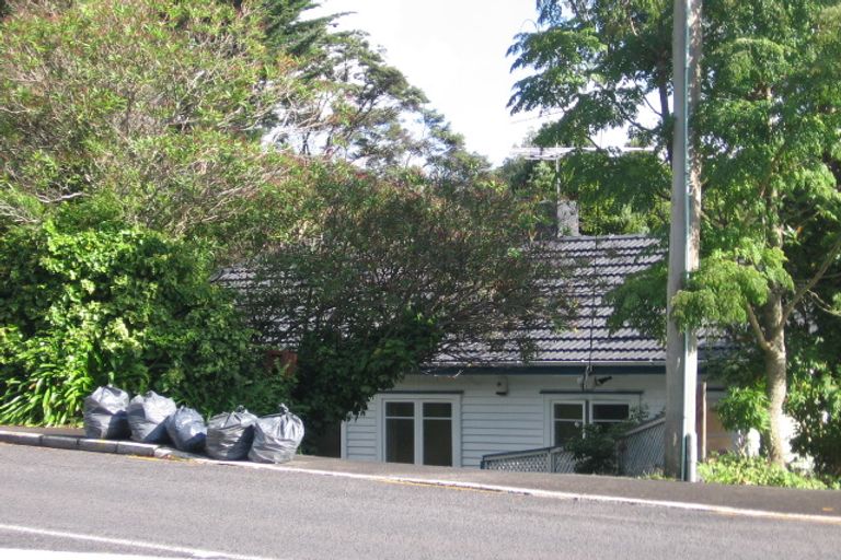 Photo of property in 217 Titirangi Road, Titirangi, Auckland, 0604