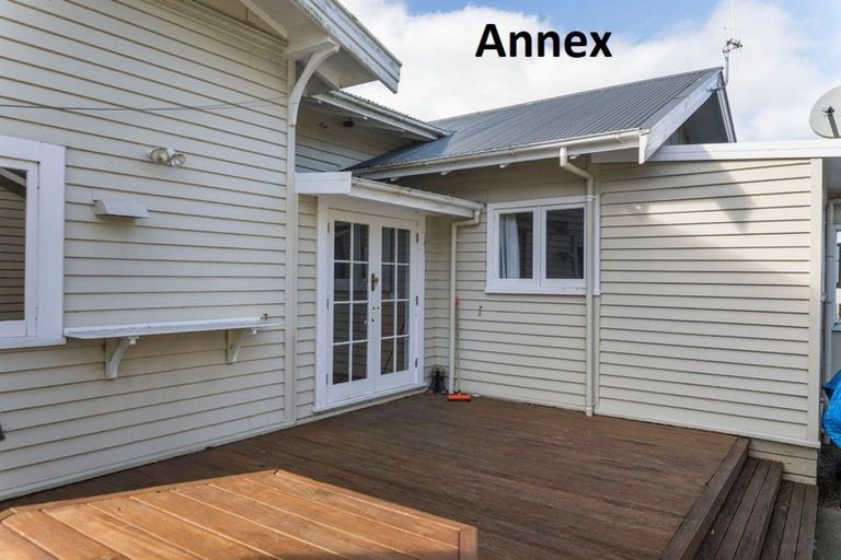 Photo of property in 2 Aerodrome Road, Dannevirke, 4972