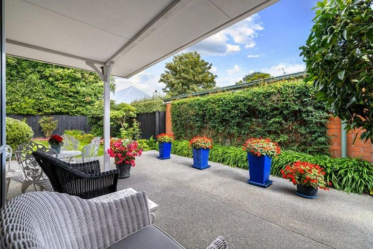 Photo of property in 2/27 Hamilton Avenue, Ilam, Christchurch, 8041