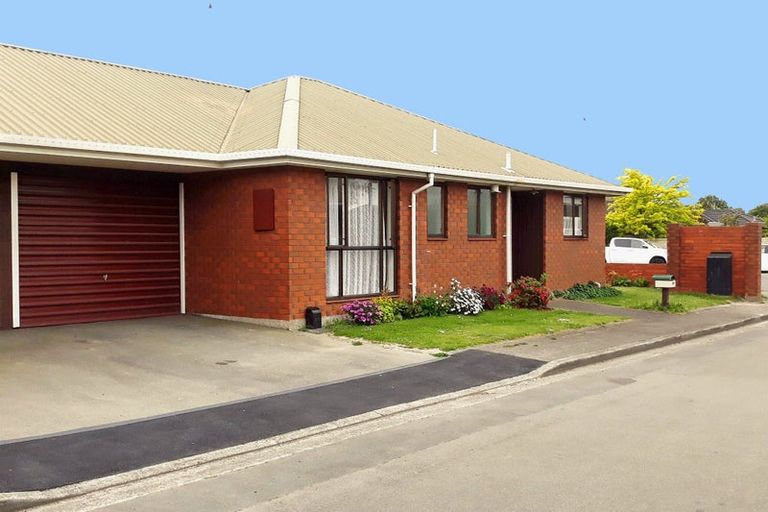 Photo of property in Carmichael Courts, 25/14 Wharenui Road, Upper Riccarton, Christchurch, 8041