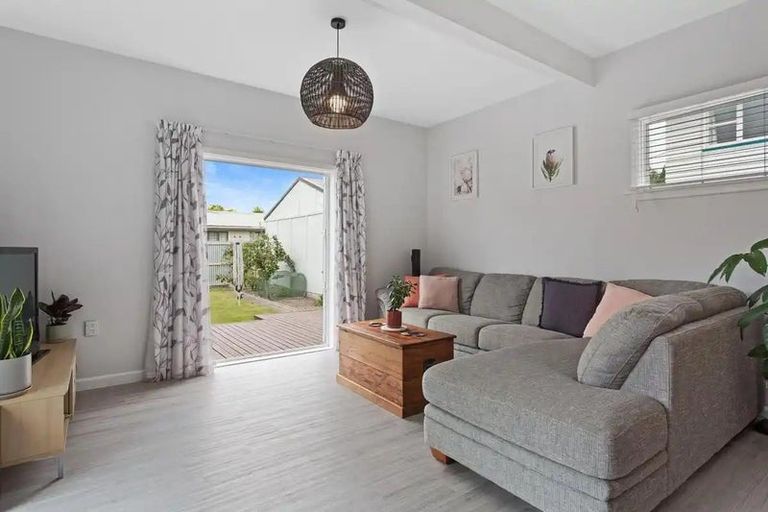 Photo of property in 46 Kensington Avenue, Mairehau, Christchurch, 8013