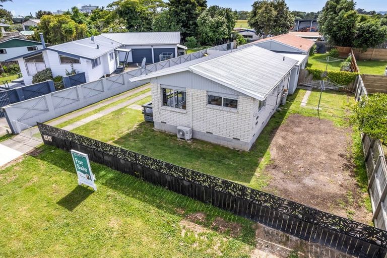 Photo of property in 72a Main Street, Edgecumbe, 3120