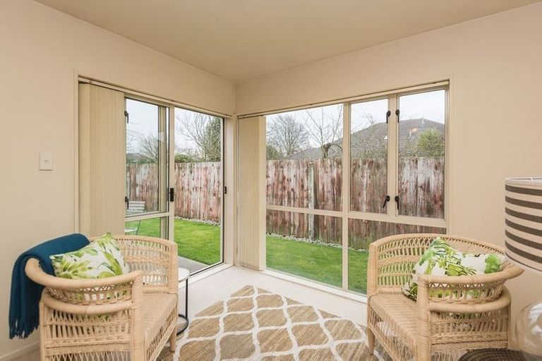 Photo of property in 9a Shaftesbury Street, Avonhead, Christchurch, 8042