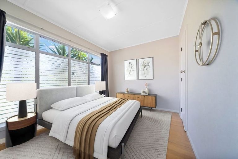 Photo of property in 29 Don Buck Road, Massey, Auckland, 0614