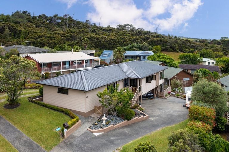 Photo of property in 10 Brampton Road, Snells Beach, 0920