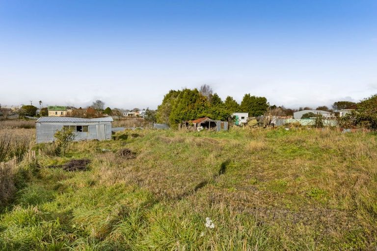 Photo of property in 16 Derby Street, Eltham, 4322