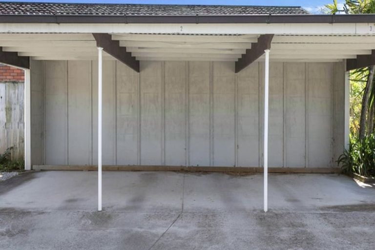 Photo of property in 2/8 Paul Place, Pakuranga, Auckland, 2010