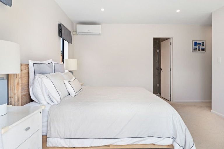 Photo of property in 24 Opouatu Avenue, Glenbrook, Waiuku, 2681