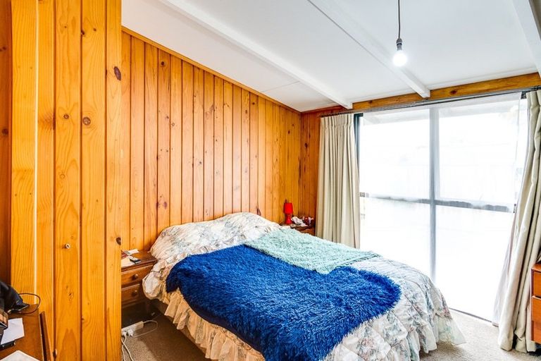 Photo of property in 2/211 Garnett Street, Raureka, Hastings, 4120