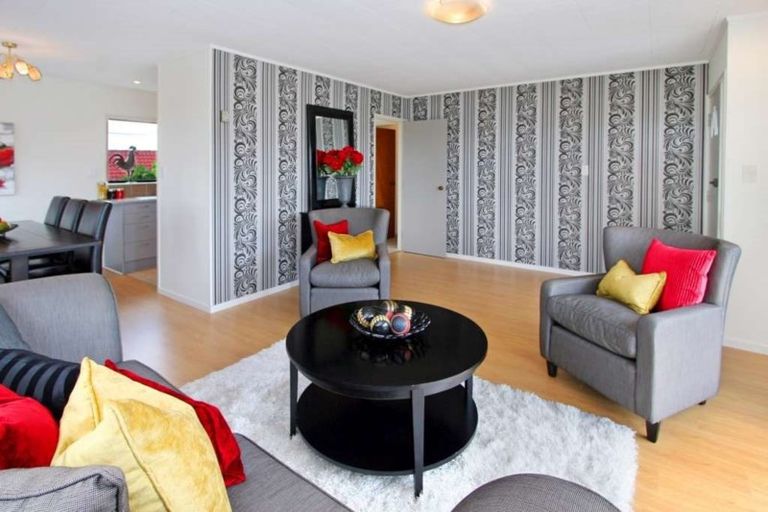 Photo of property in 19 Anglers Way, Wattle Downs, Auckland, 2102