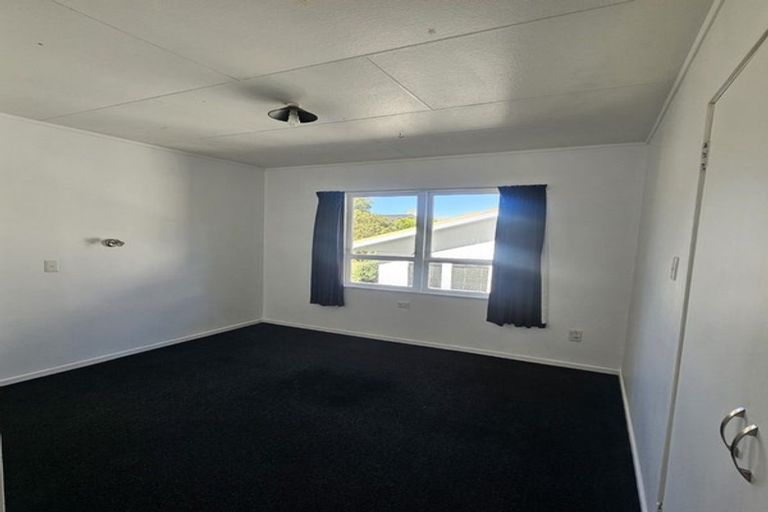 Photo of property in 30 Memorial Drive, Parahaki, Whangarei, 0112
