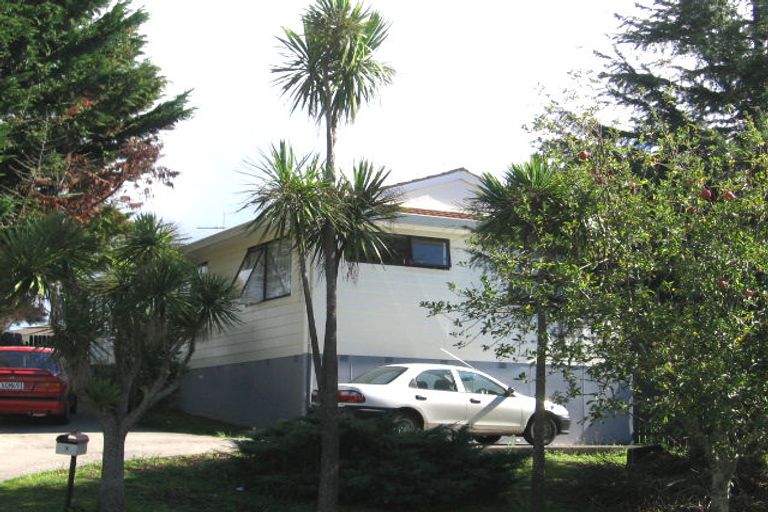 Photo of property in 7 Chislehurst Street, Henderson, Auckland, 0612