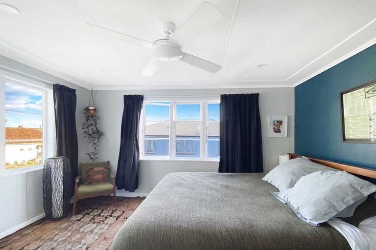 Photo of property in 10b Moana Avenue, Onehunga, Auckland, 1061