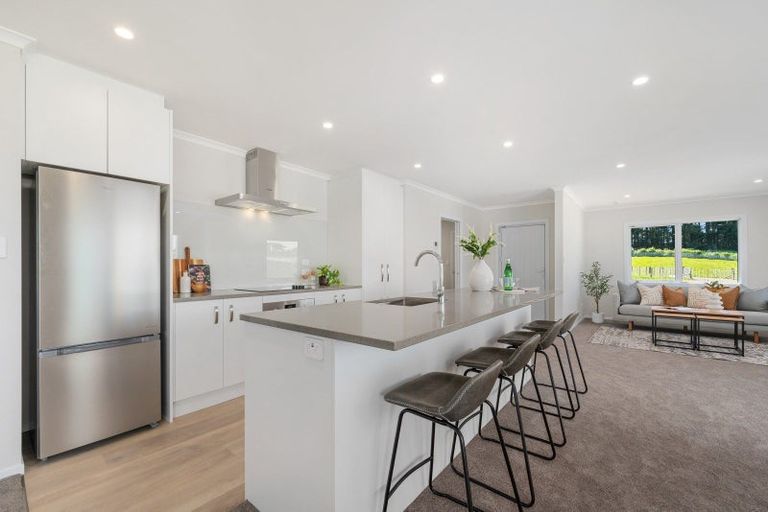 Photo of property in 30 Henderson Street, Kimbolton, 4774