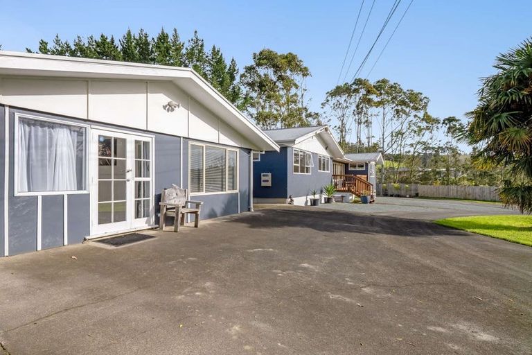 Photo of property in 318 Inland Road, Helensville, 0875