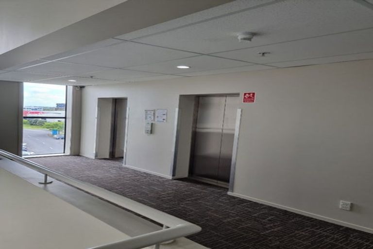 Photo of property in 4b/10 Crown Lynn Place, New Lynn, Auckland, 0600