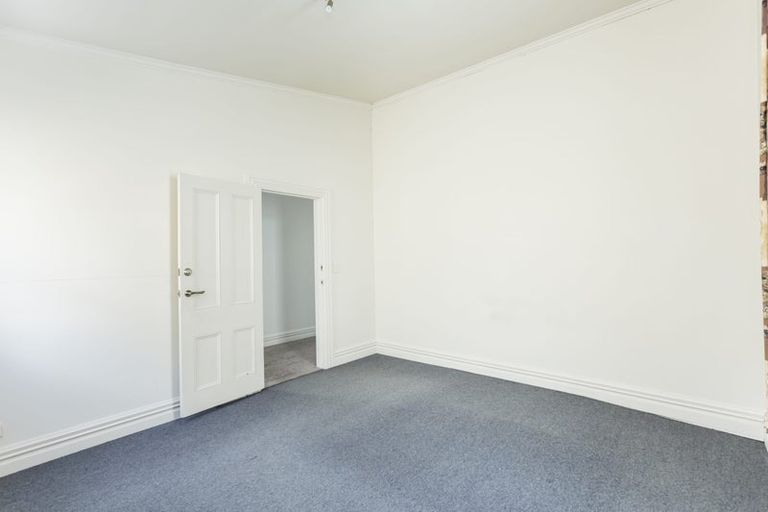 Photo of property in 39 Easther Crescent, Kew, Dunedin, 9012