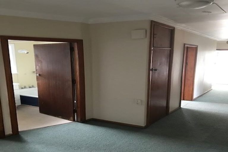 Photo of property in 12 Olivia Crescent, Tawa, Wellington, 5028