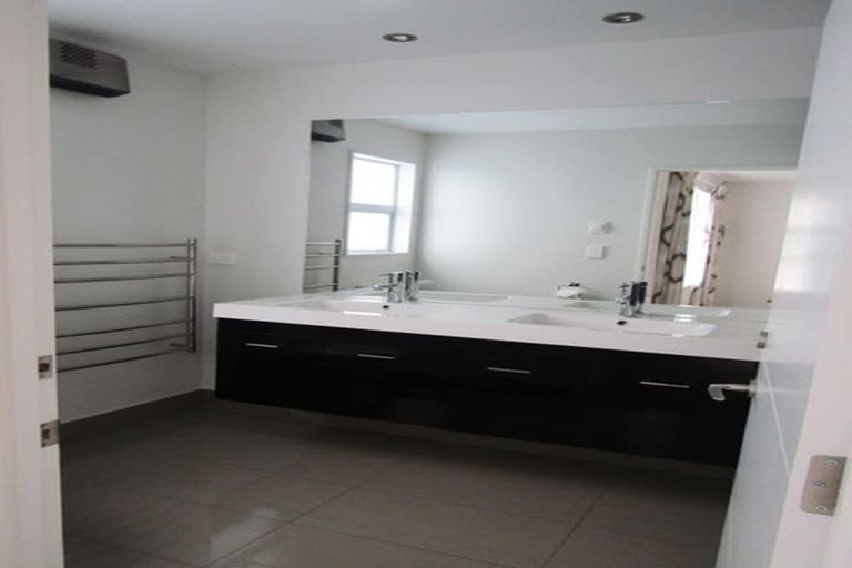 Photo of property in 33 Shadbolt Lane, Rolleston, 7614