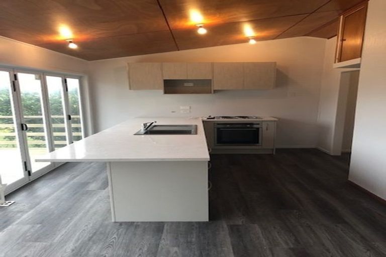 Photo of property in 186 Maunsell Road, Port Waikato, Tuakau, 2695