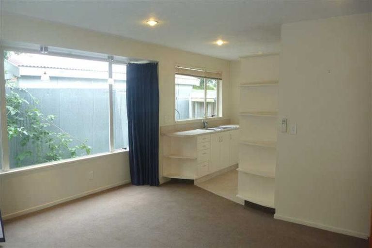 Photo of property in 3/71 Elizabeth Street, Riccarton, Christchurch, 8041
