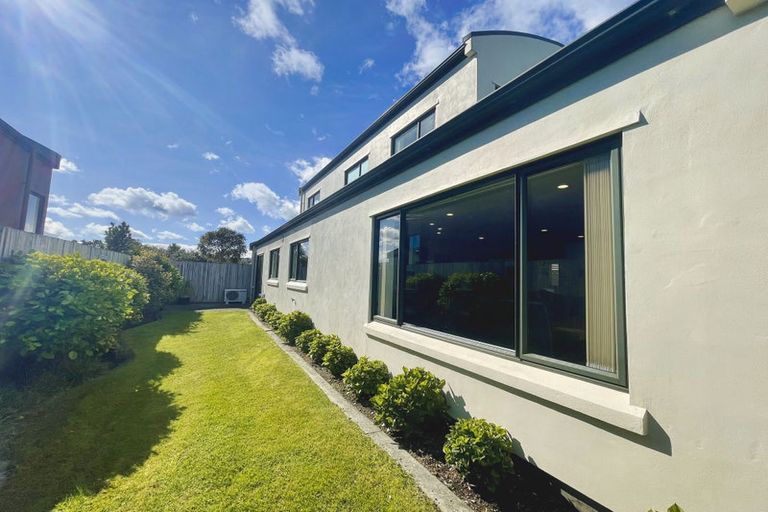 Photo of property in 28b James Cook Drive, Whitby, Porirua, 5024