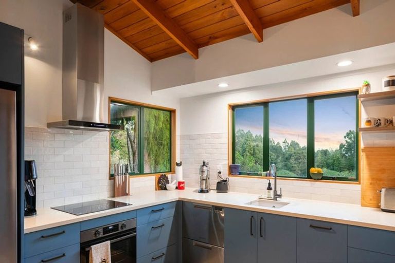 Photo of property in 478 Huia Road, Laingholm, Auckland, 0604