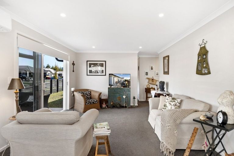 Photo of property in 12 Fontana Street, Papamoa, 3118