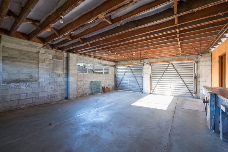 Photo of property in 2 Balmoral Place, Stoke, Nelson, 7011