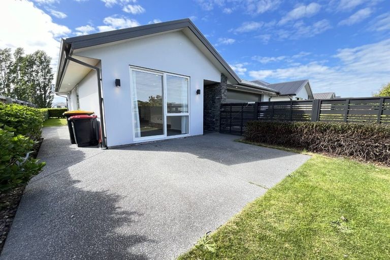 Photo of property in 30 Bronco Drive, Aidanfield, Christchurch, 8025