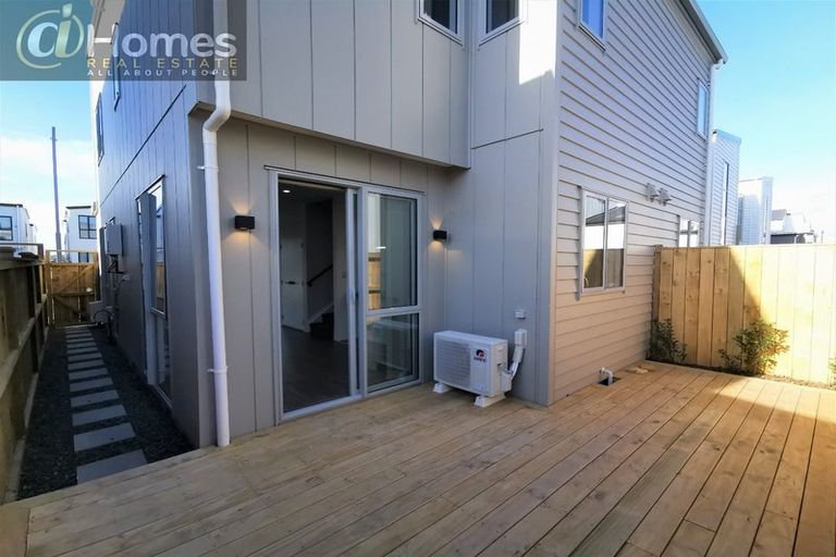 Photo of property in 24 Tumu Road, Papakura, 2110