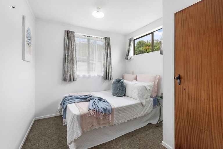 Photo of property in 12 Morgan Place, Tawa, Wellington, 5028