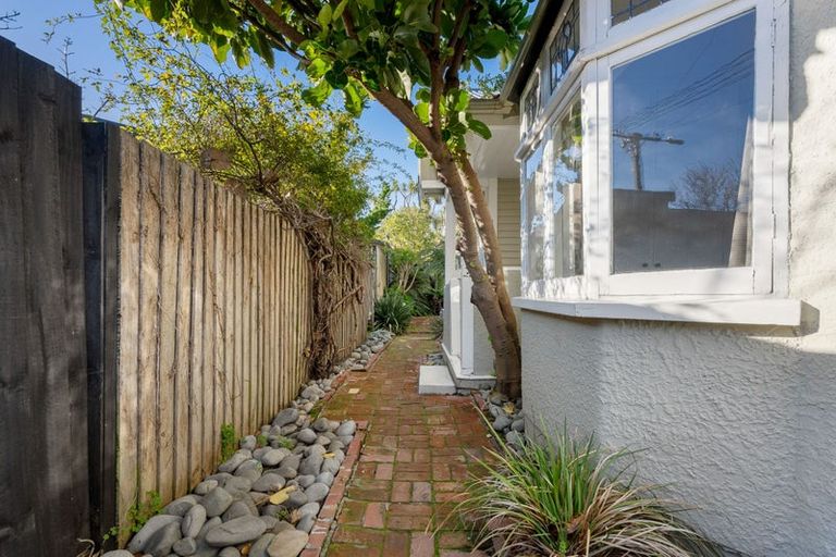 Photo of property in 65 Wiggins Street, Sumner, Christchurch, 8081