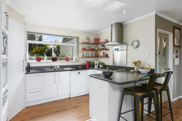 Photo of property in 18 Owen Street, Green Island, Dunedin, 9018