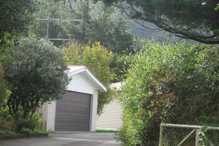 Photo of property in 139 Moores Valley Road, Wainuiomata, Lower Hutt, 5373