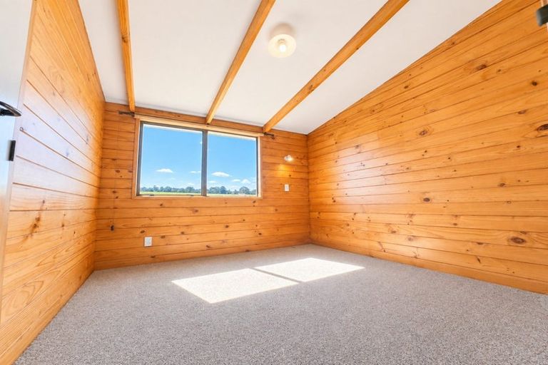 Photo of property in 270 Blackbridge Road, Karaka, Papakura, 2580