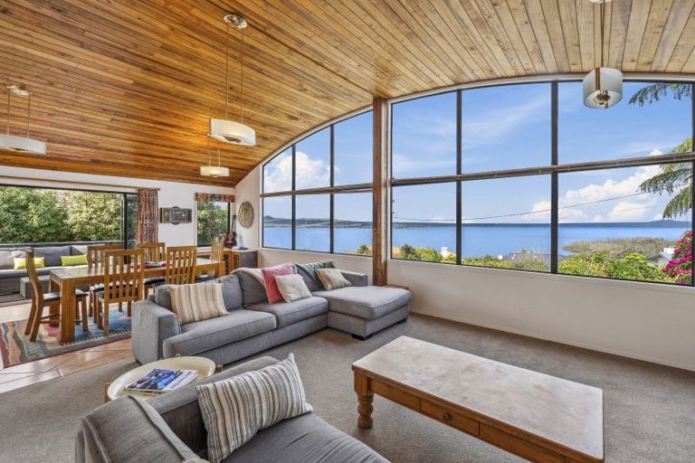 Photo of property in 1/50 Wakeman Road, Acacia Bay, Taupo, 3330