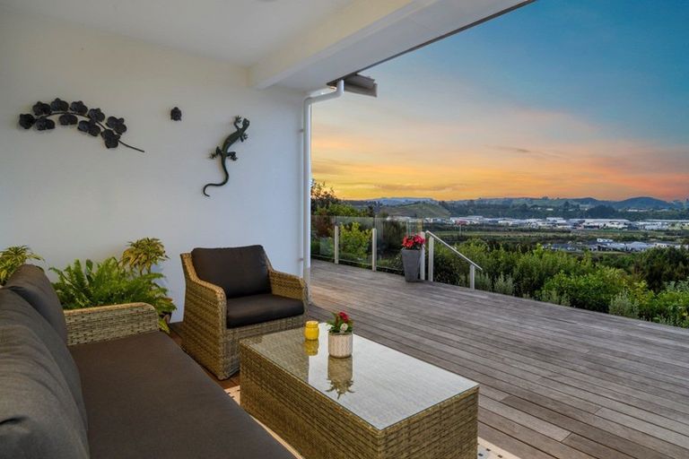 Photo of property in 87 Mortlake Heights, Pyes Pa, Tauranga, 3112