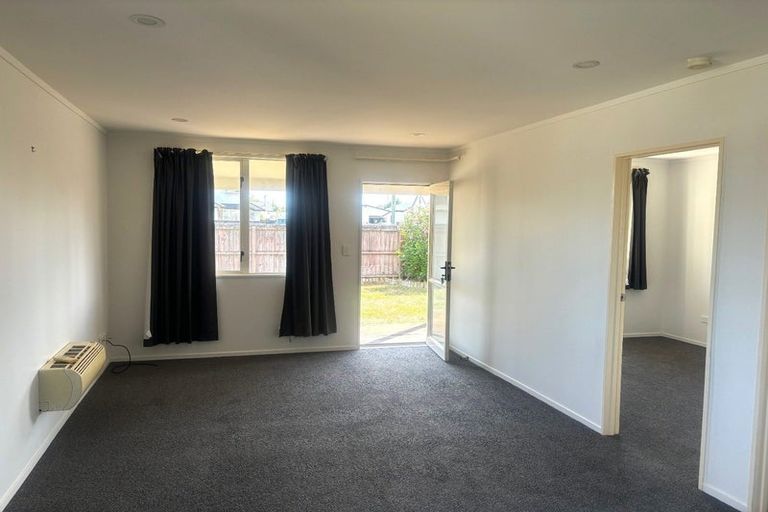 Photo of property in 8 Finsbury Street, Islington, Christchurch, 8042
