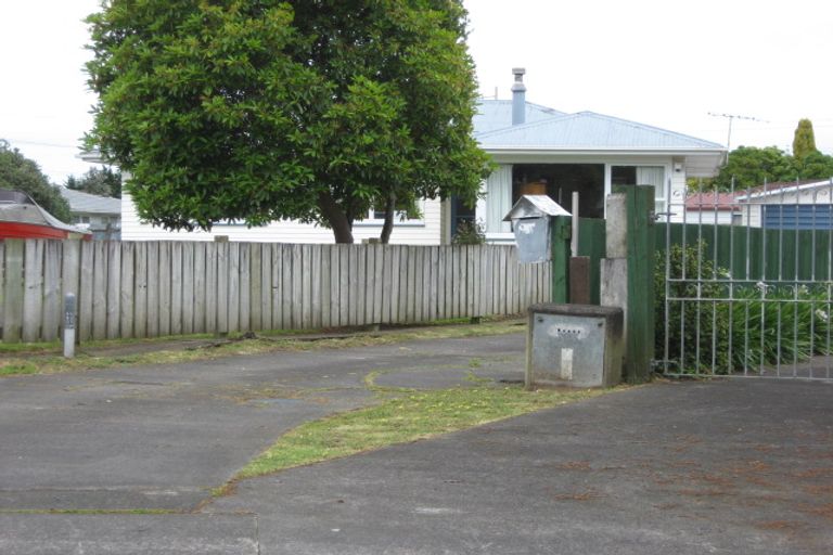 Photo of property in 30 Tairere Crescent, Rosehill, Papakura, 2113