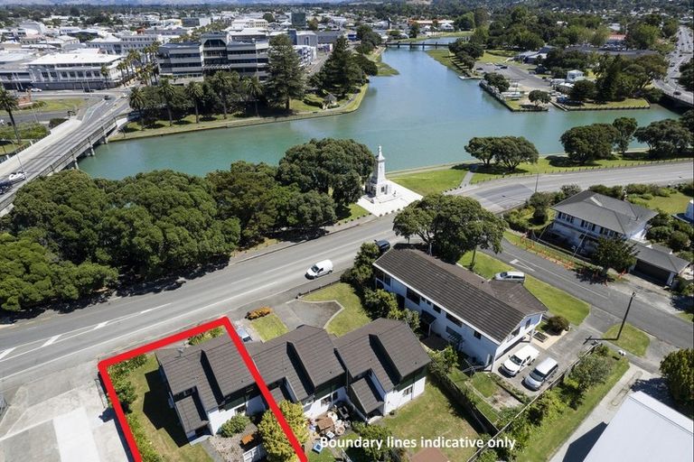 Photo of property in 65 Esplanade, Kaiti, Gisborne, 4010
