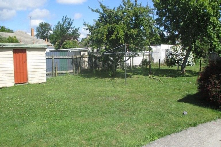 Photo of property in 5 Douglas Crescent, Fairfield, Hamilton, 3214