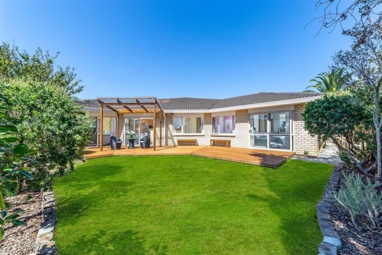 Photo of property in 143 Sturges Road, Henderson, Auckland, 0612