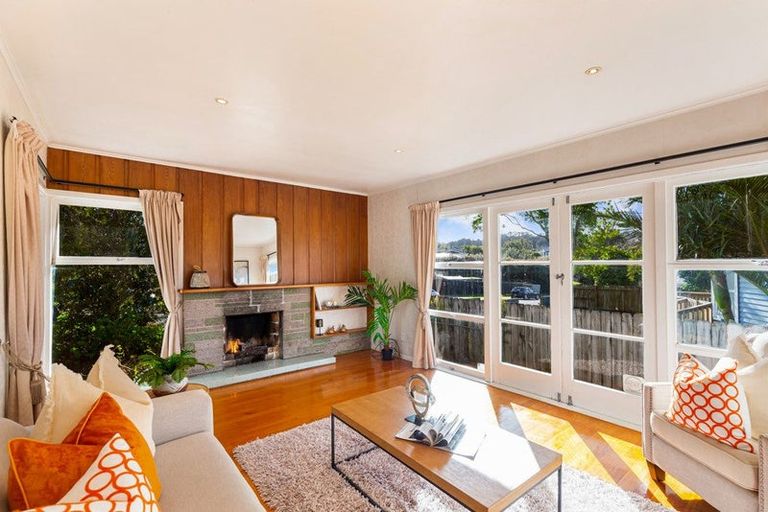 Photo of property in 28 O'donn Avenue, Beach Haven, Auckland, 0626